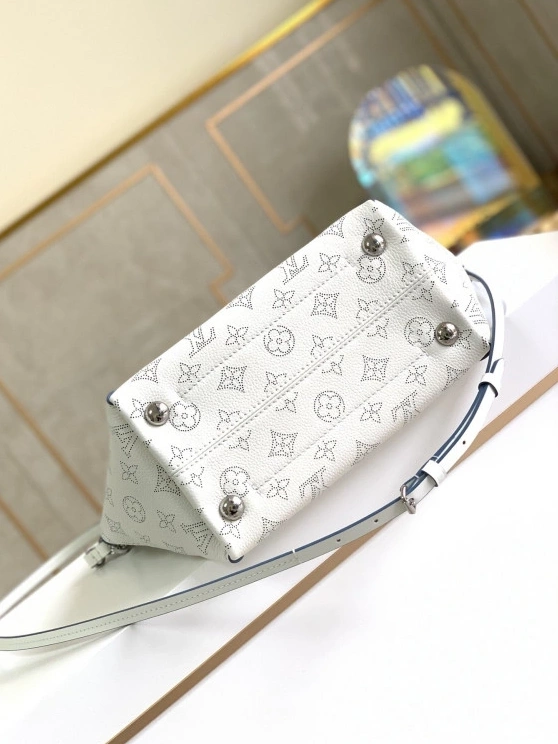 HINA VUITTON LOUIS PM 0718